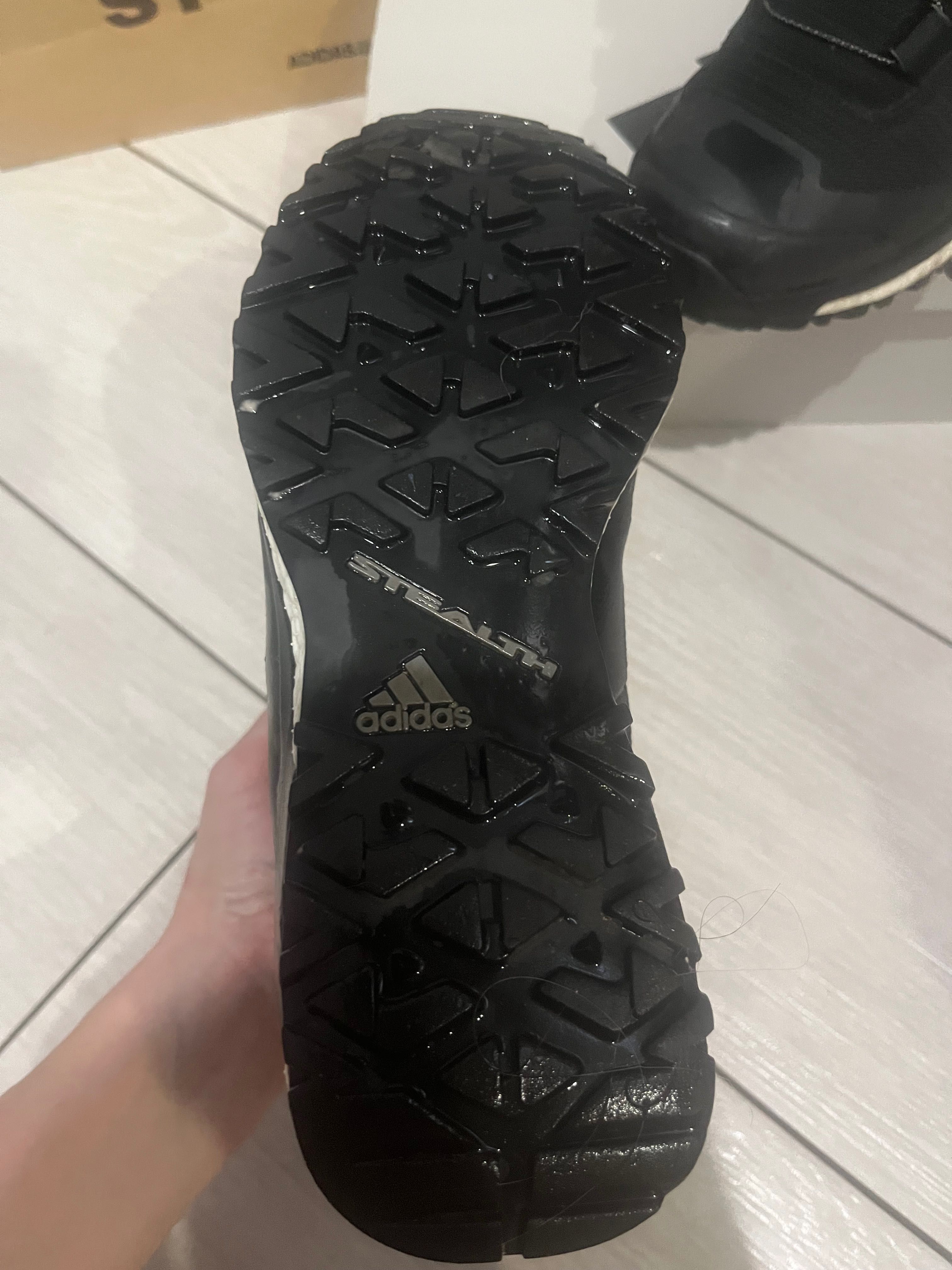 Зимові черевики для хлопчика adidas Terrex