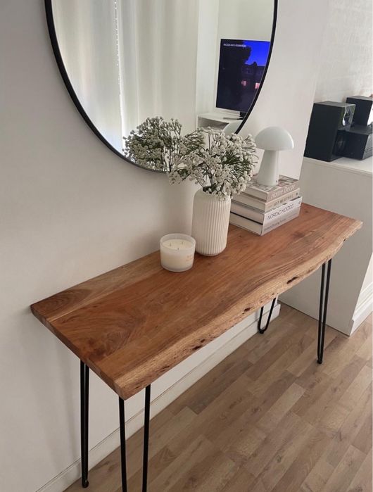 Consola em madeira maciça nova