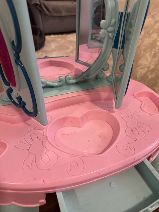 Дитяче трюмо , для дівчинки