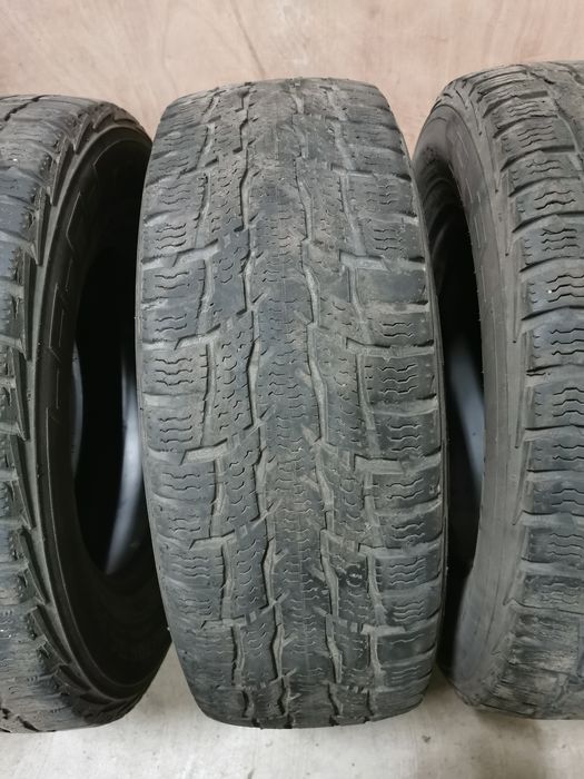 Opony zimowe nokian 215/70R15C