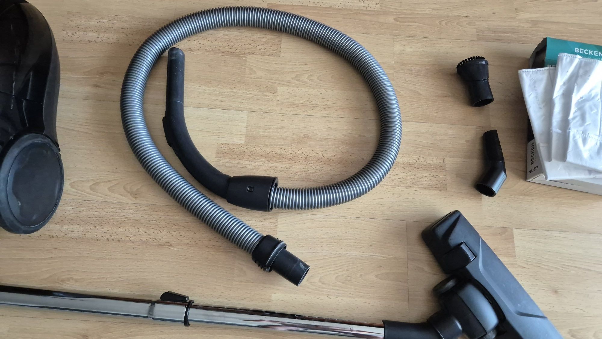 Aspirador AEG AEQ10+