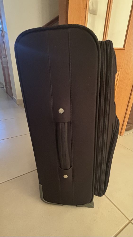 Mala viagem Nova
