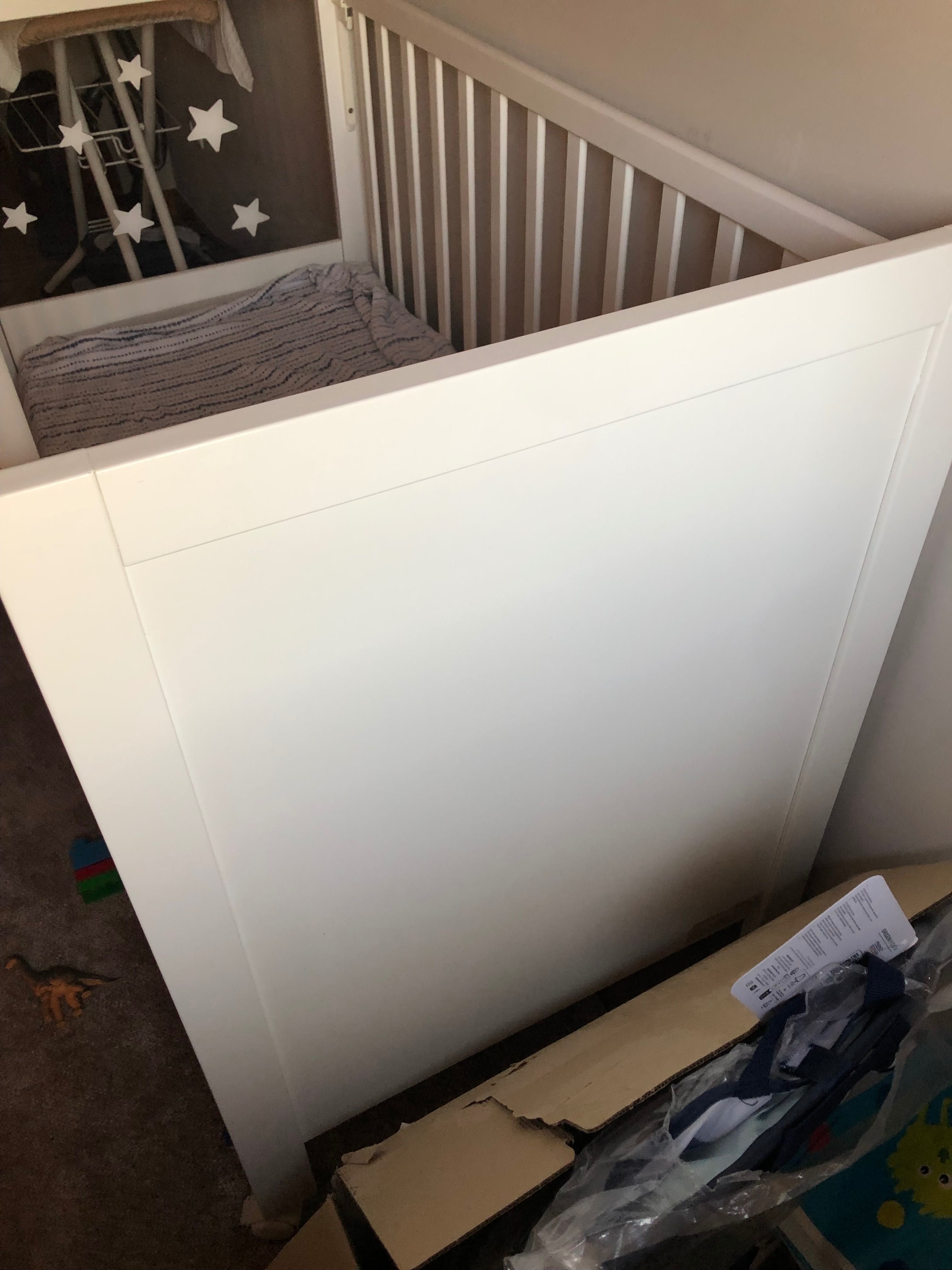 Cama de bebe em bom estado