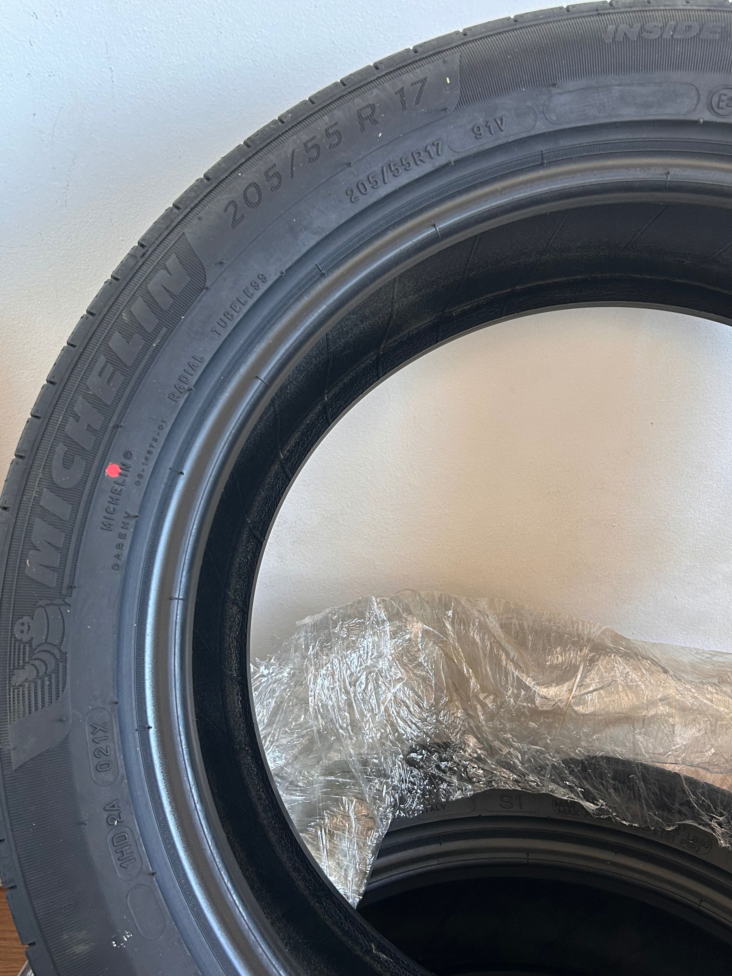 Vendo 2 Pneus Novos Michelin Primacy 4 – 205/55 R17 91V FSL S1