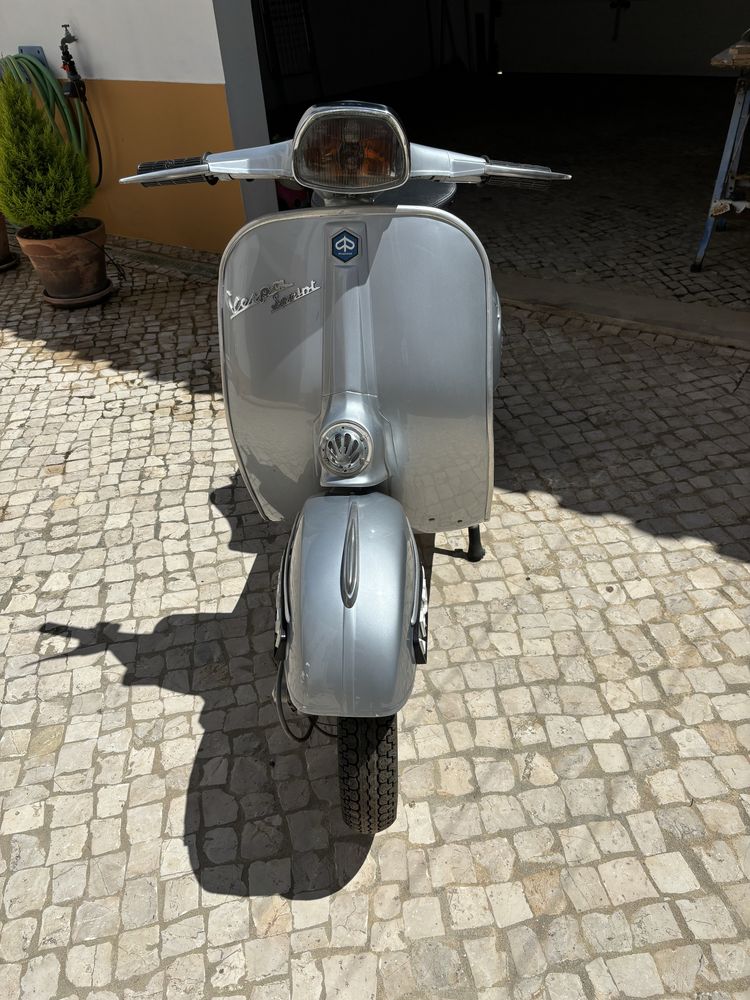 Vespa 150 sprint