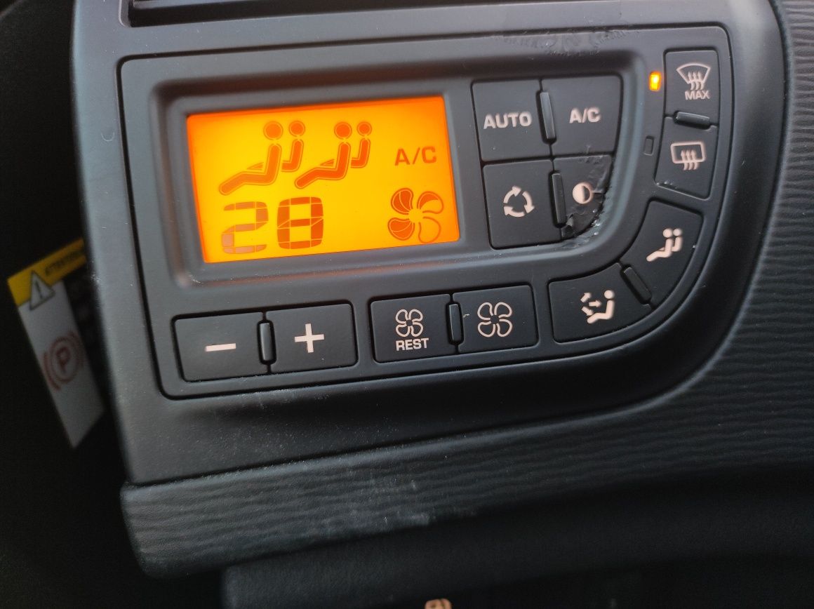 Citroen C4 Picasso 1,6 HDi navi exlusiv automatyczna skrzynia biegów