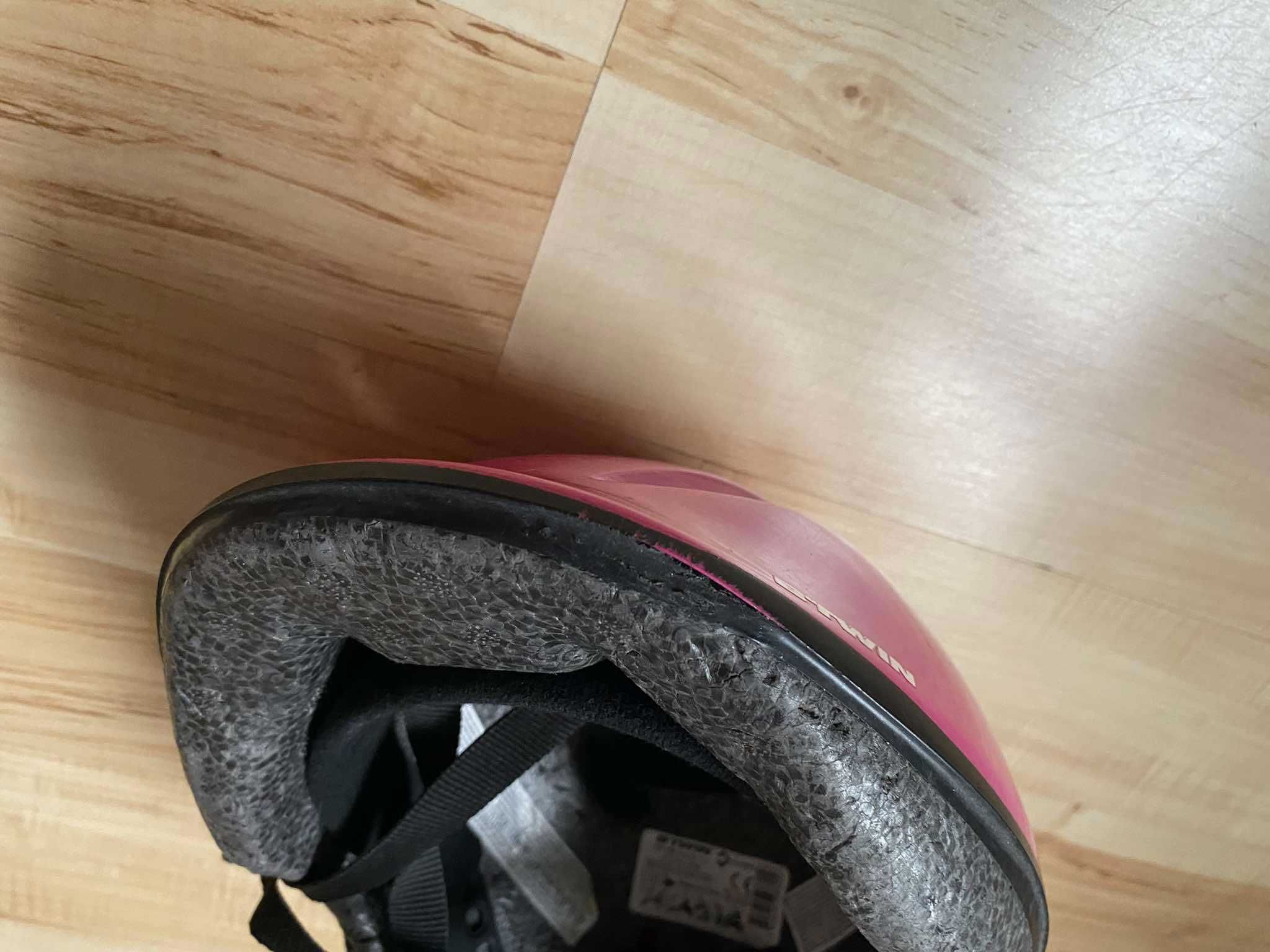 Kask dziecięcy/kobiecy różowy B-twin KH 300