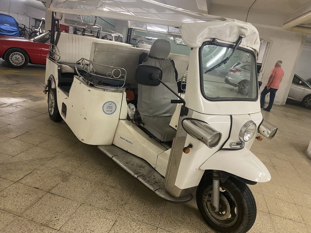 Tuk Tuk Limo 6+1 pax