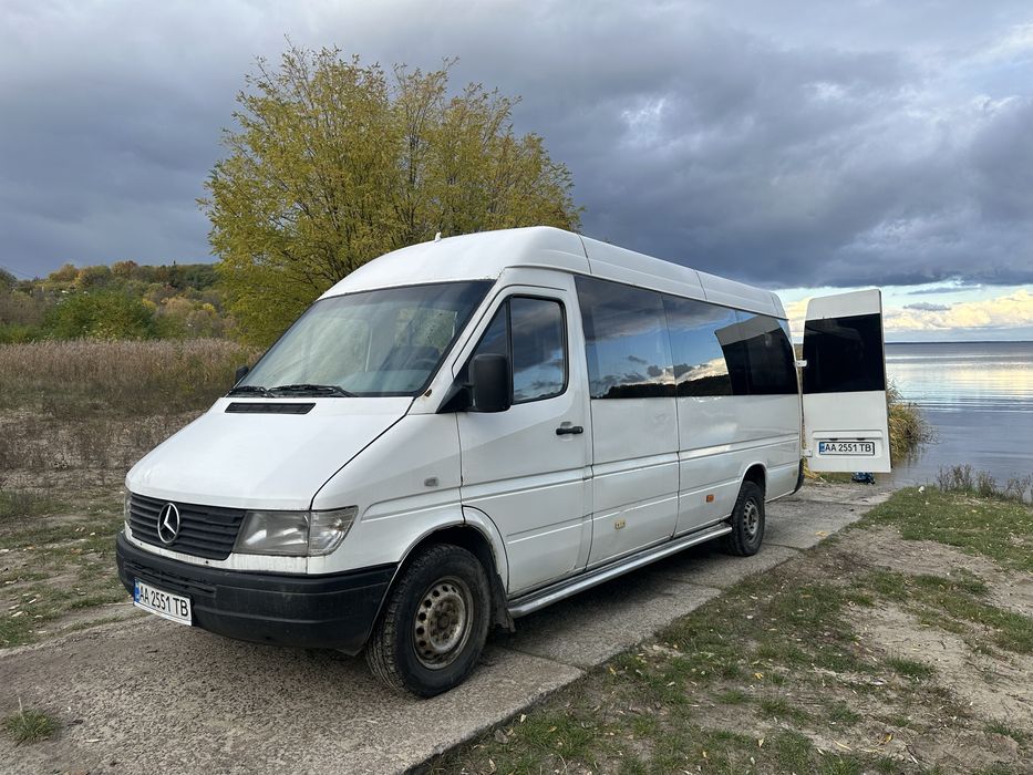Mercedes-Benz Sprinter 312d. 19 місць