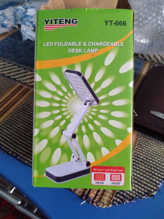 Настольная лампа на аккумуляторе