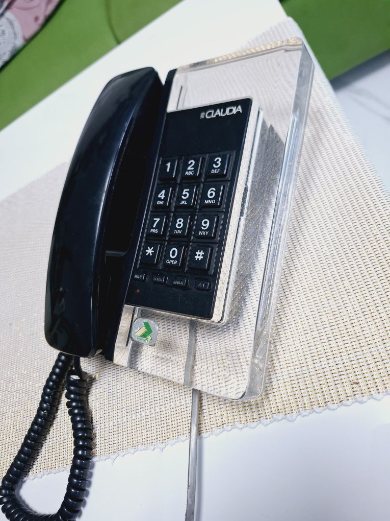 Telefon stacjonarny jak szklany T 397 SB
