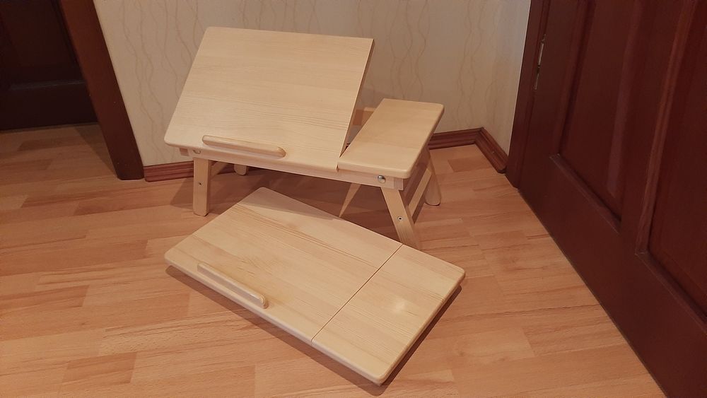 Столик з натурального дерева для ноутбука та сніданку у ліжку