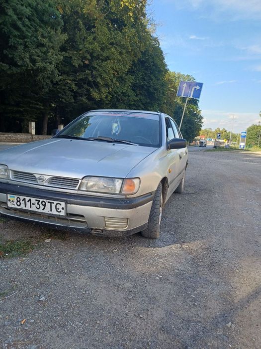 Nissan Sunny 1993 року 2.0 дизель 1200$ На ПРОДАЖ