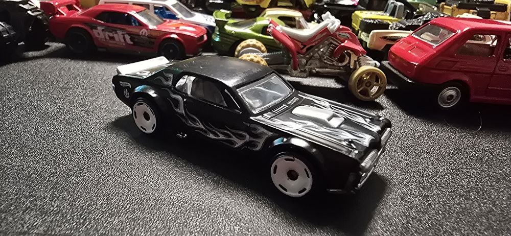 Hot Wheels '68 Mercury Cougar.