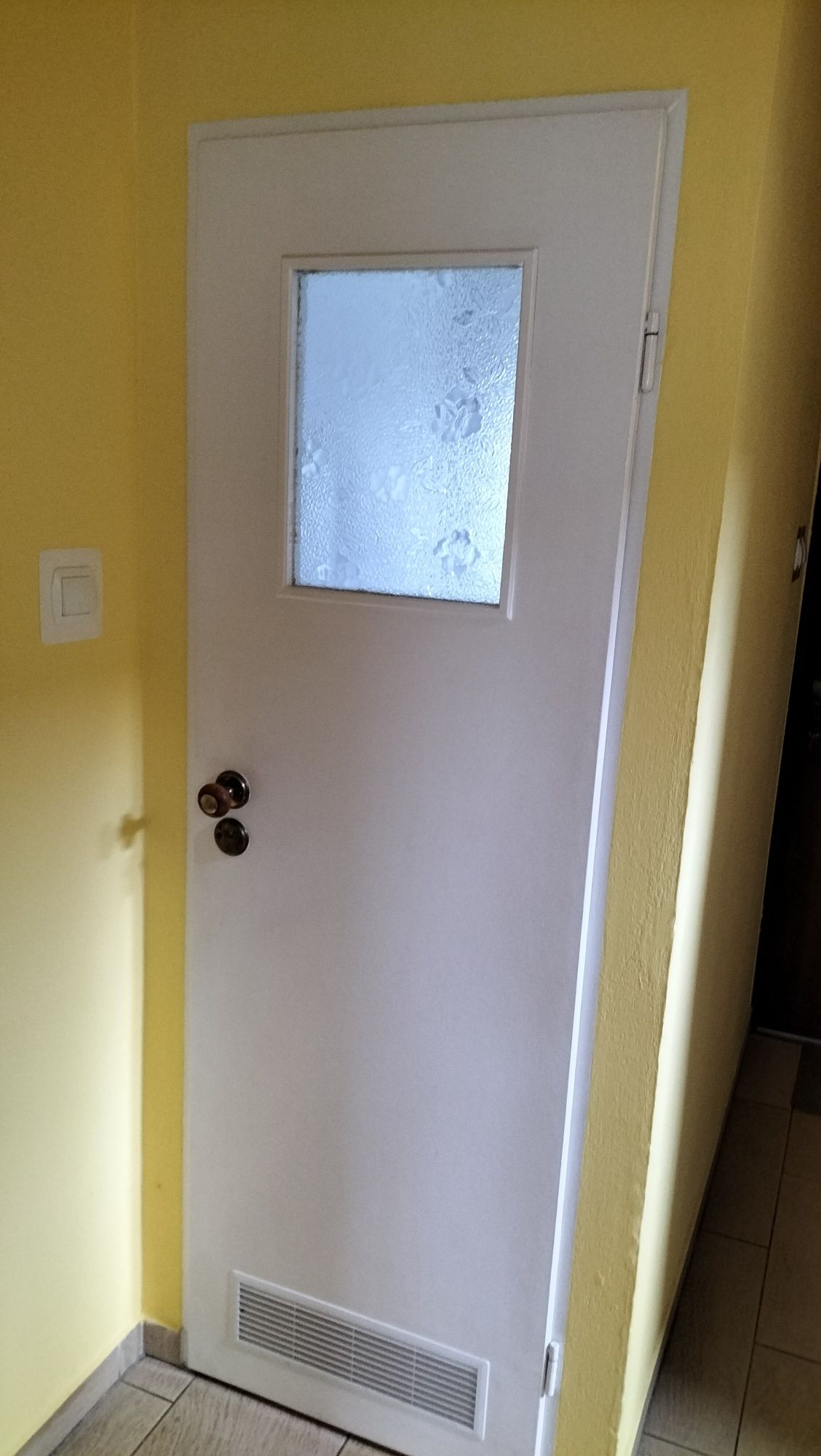 Drzwi wewnętrzne pokojowe i łazienkowe 60 70 80 lewe i prawe.