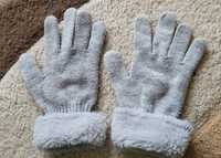 Szare rękawiczki damskie z futerkiem zimowe