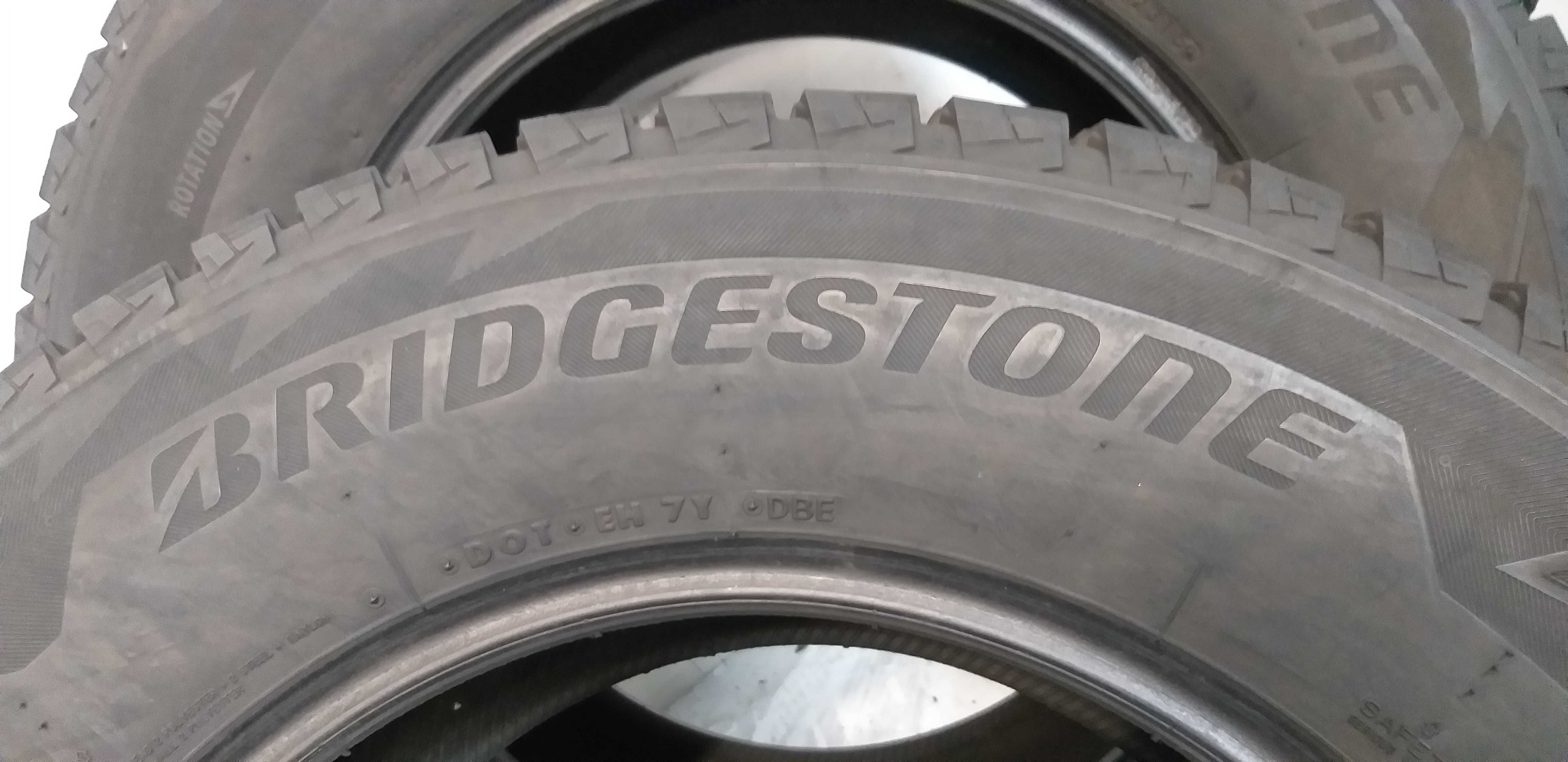 K536640M Komplet 265/65R17 112R Bridgestone Blizzak DM-V2 2014/15