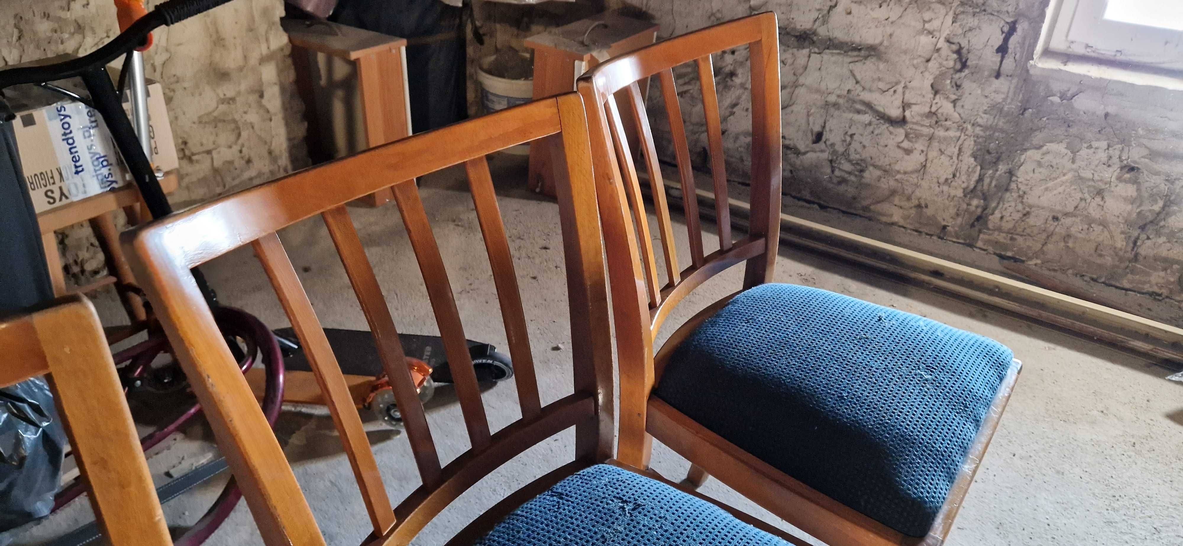 Komplet 5 ładnych krzeseł drewnianych PRL