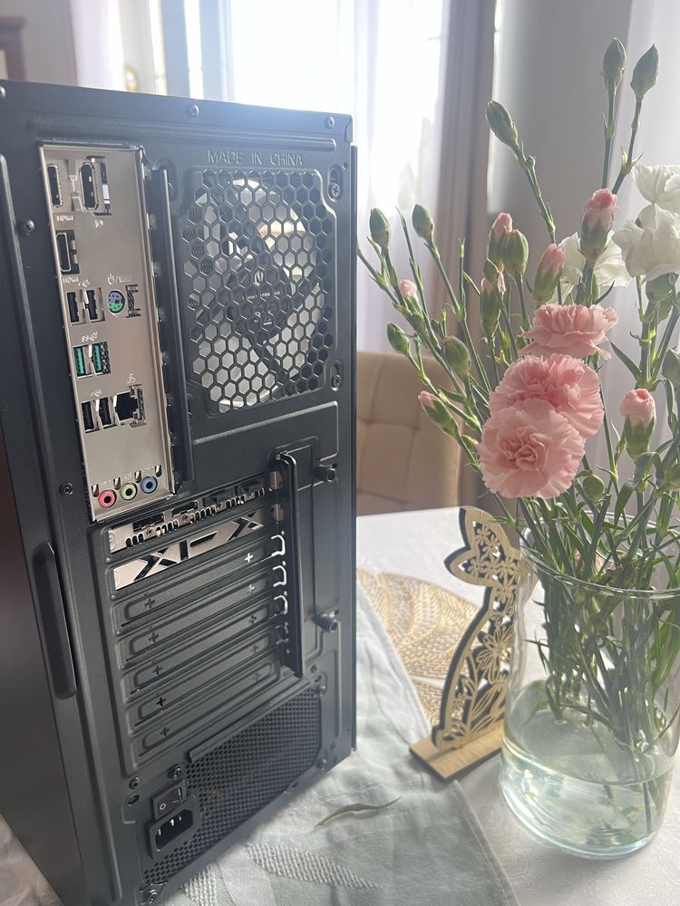GAMINGOWY KOMPUTER I5-13500 (13 gen),rx6700 xt 12 VRAM, 16 RAM,SSD M2.