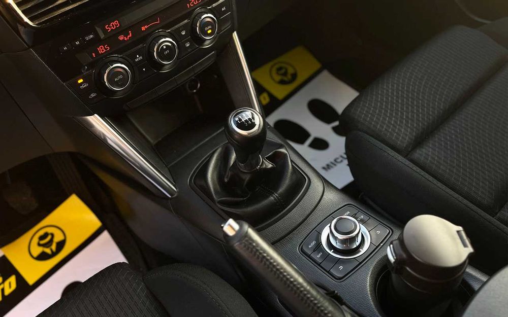 Mazda CX-5 2012 року