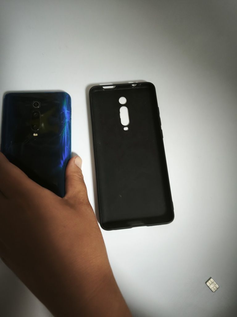 Продам телефон Xiaomi Mi 9T