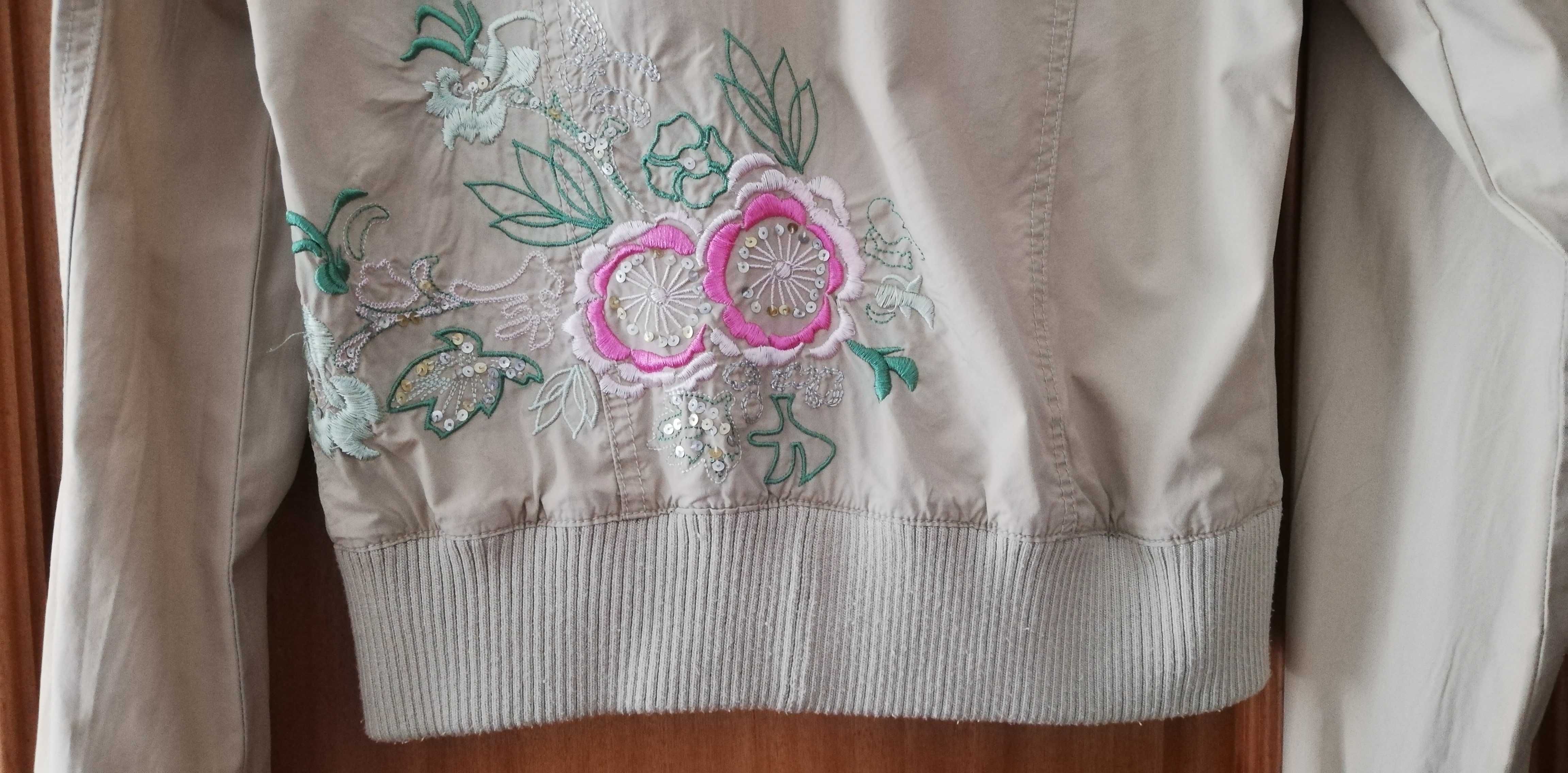 Casaco / Blusão com Bordados e Lantejoulas Sacoor