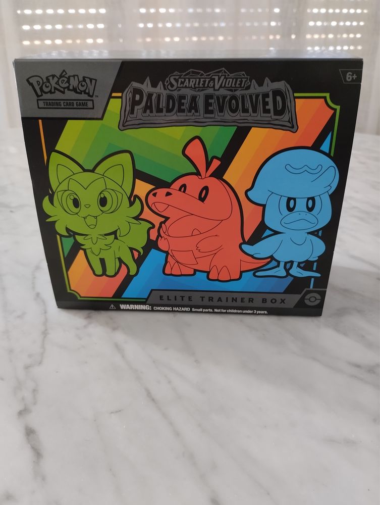 Pokémon - Paldea Evolved Elite Trainer Box