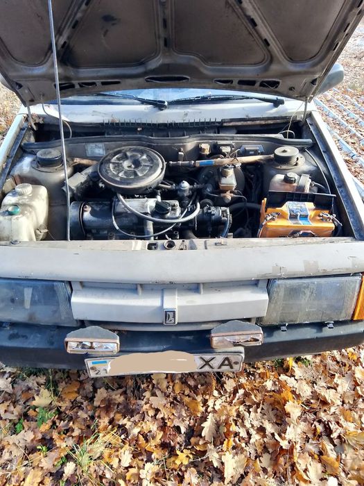 ВАЗ 2108 на бодром ходу