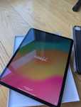 Tablet Apple iPad Pro 12.9 5th Gen Wi-Fi + Cellular 256gb M1 jak nowy