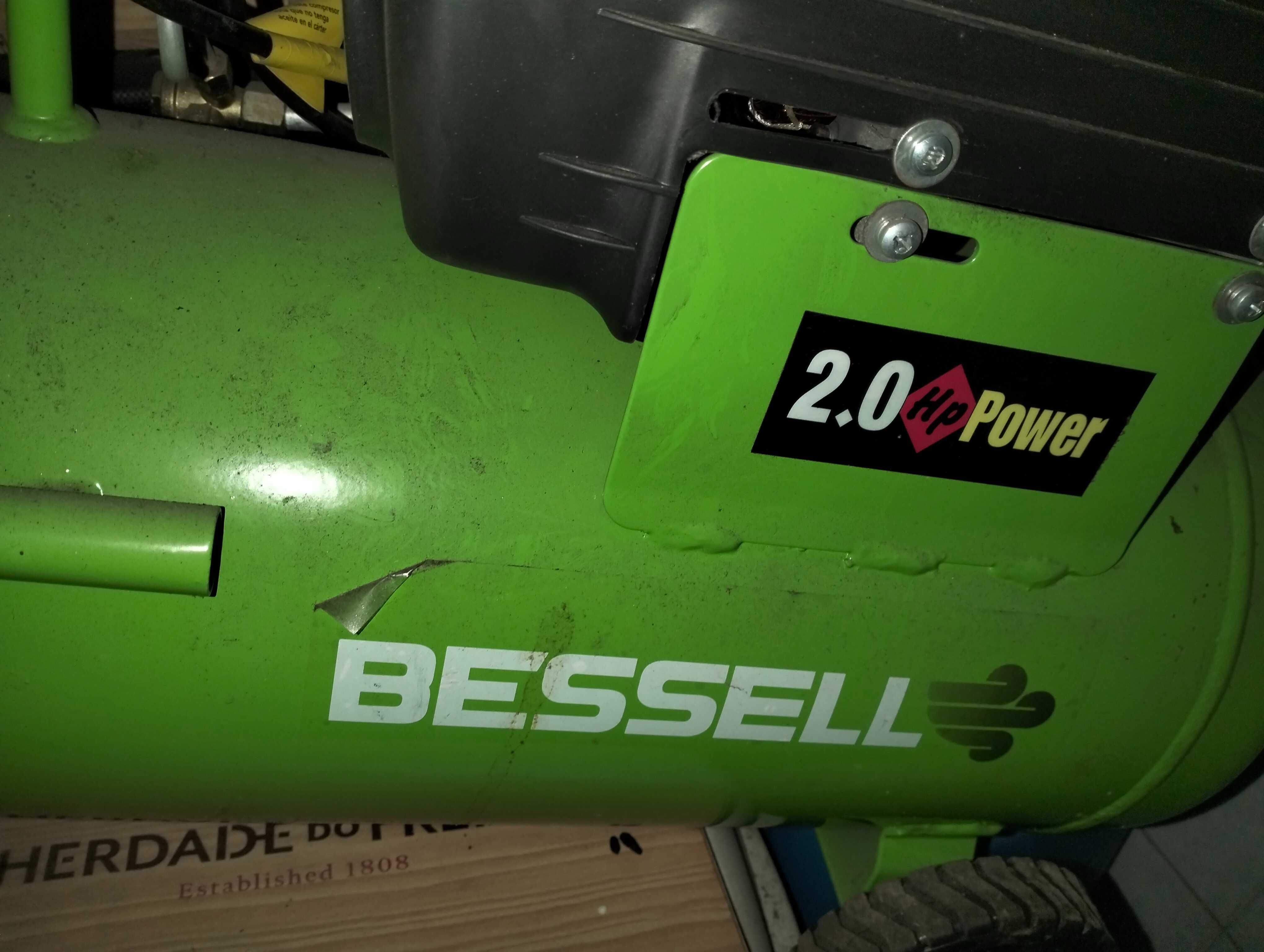 Compressor Bessell, modelo BW-242D