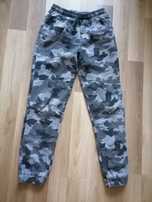 Spodnie moro 158