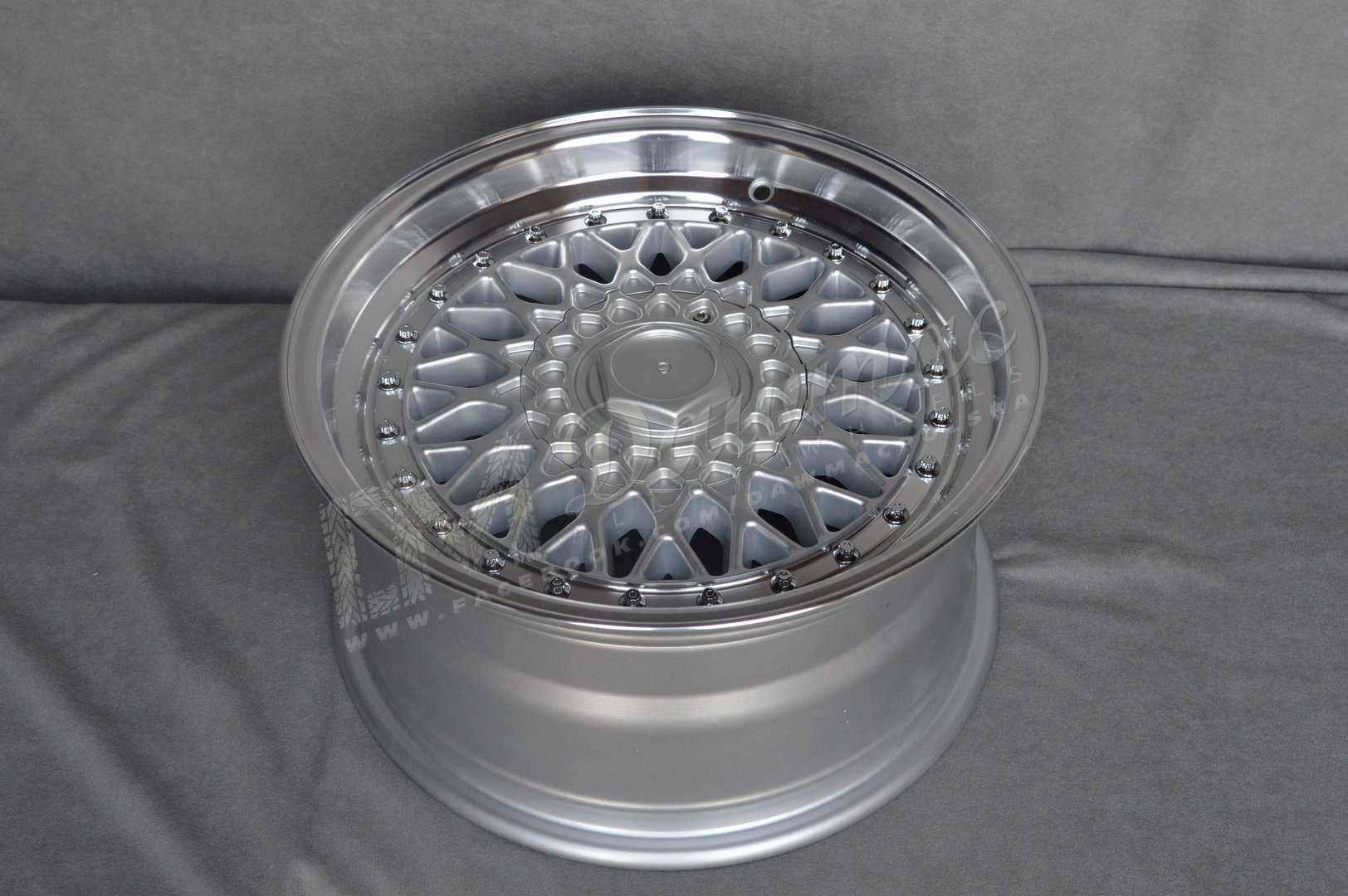 Felgi DARE RS S135 15" 8J ET15 4x100 / 4x108 SL Silver Rivets