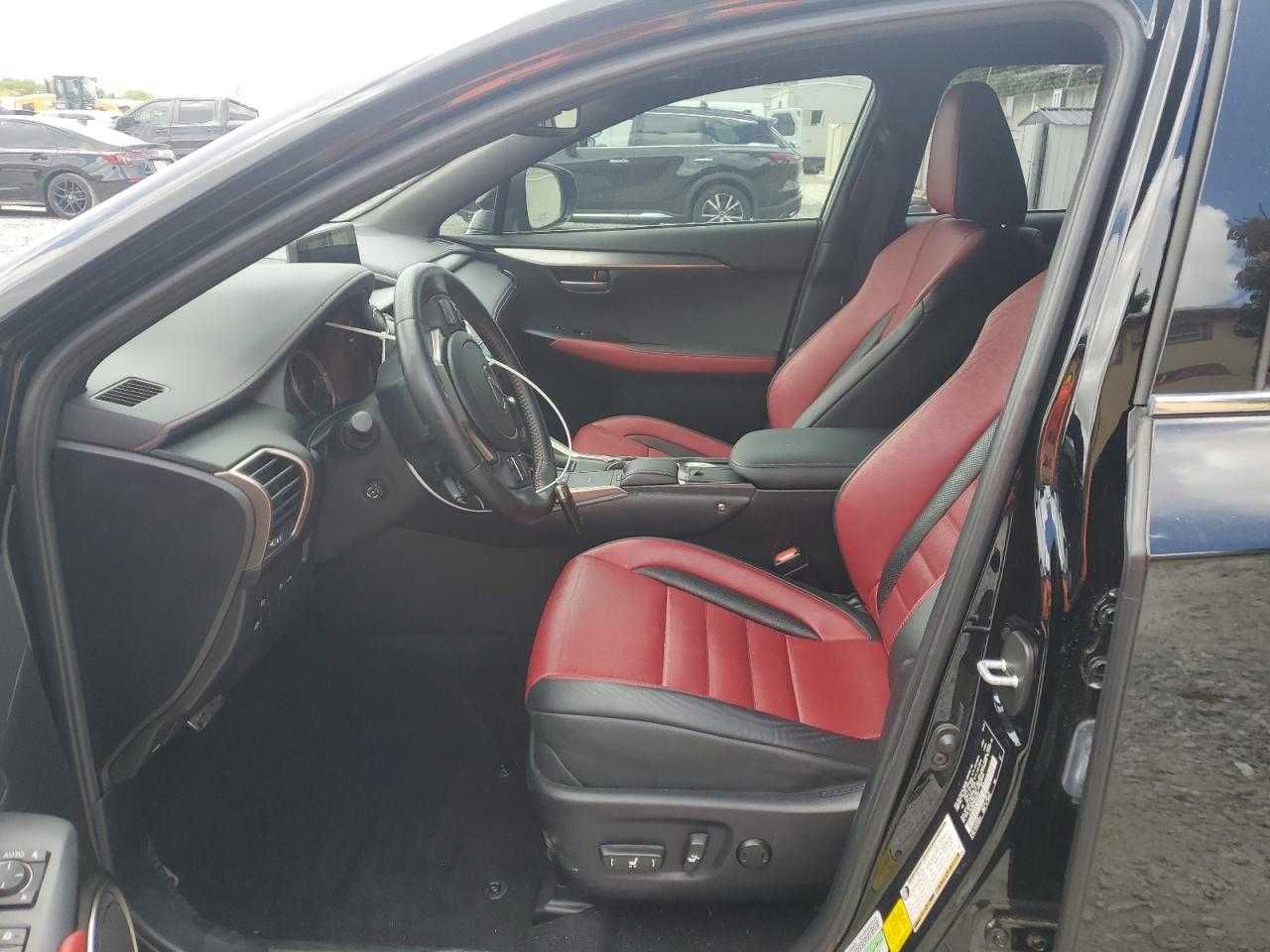Автомобіль 2021 Lexus NX300 Base