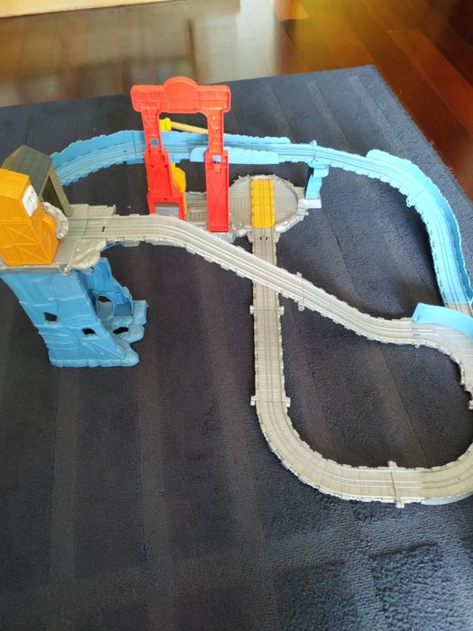 Pista de comboio Thomas e os seus amigos