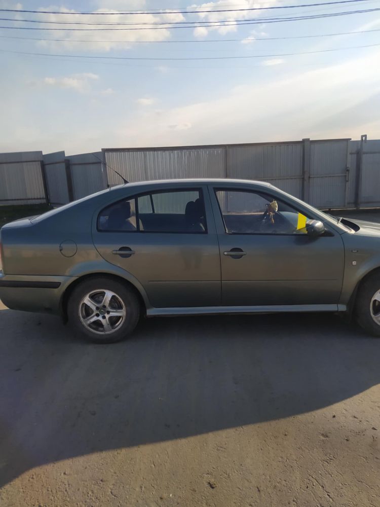 Skoda oktavia 2001 року