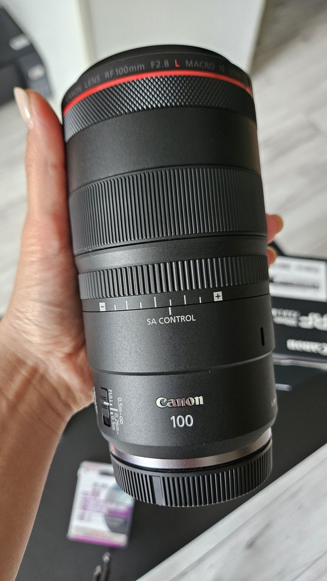 Obiektyw CANON Lens RF 100mm f/2.8L MACRO IS USM