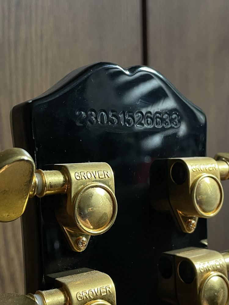 Epiphone Les Paul Custom Black + walizka