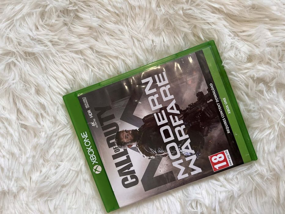 Продам call of duty modern warfare i Diablo 3 Xbox one