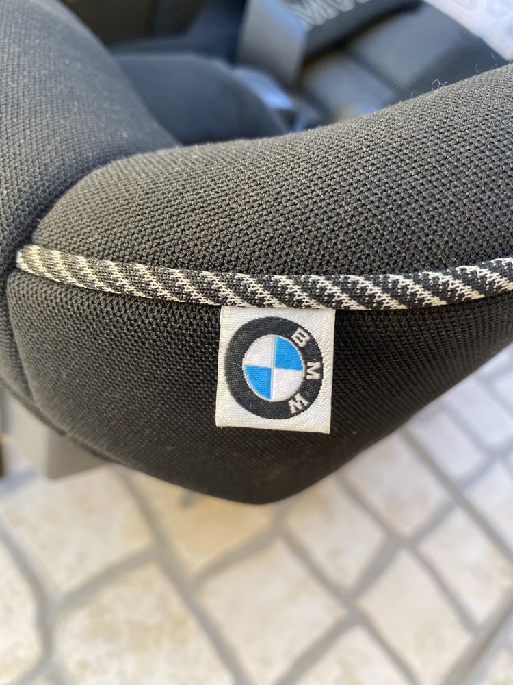 Cadeira de bebé BMW com apoio para o carro