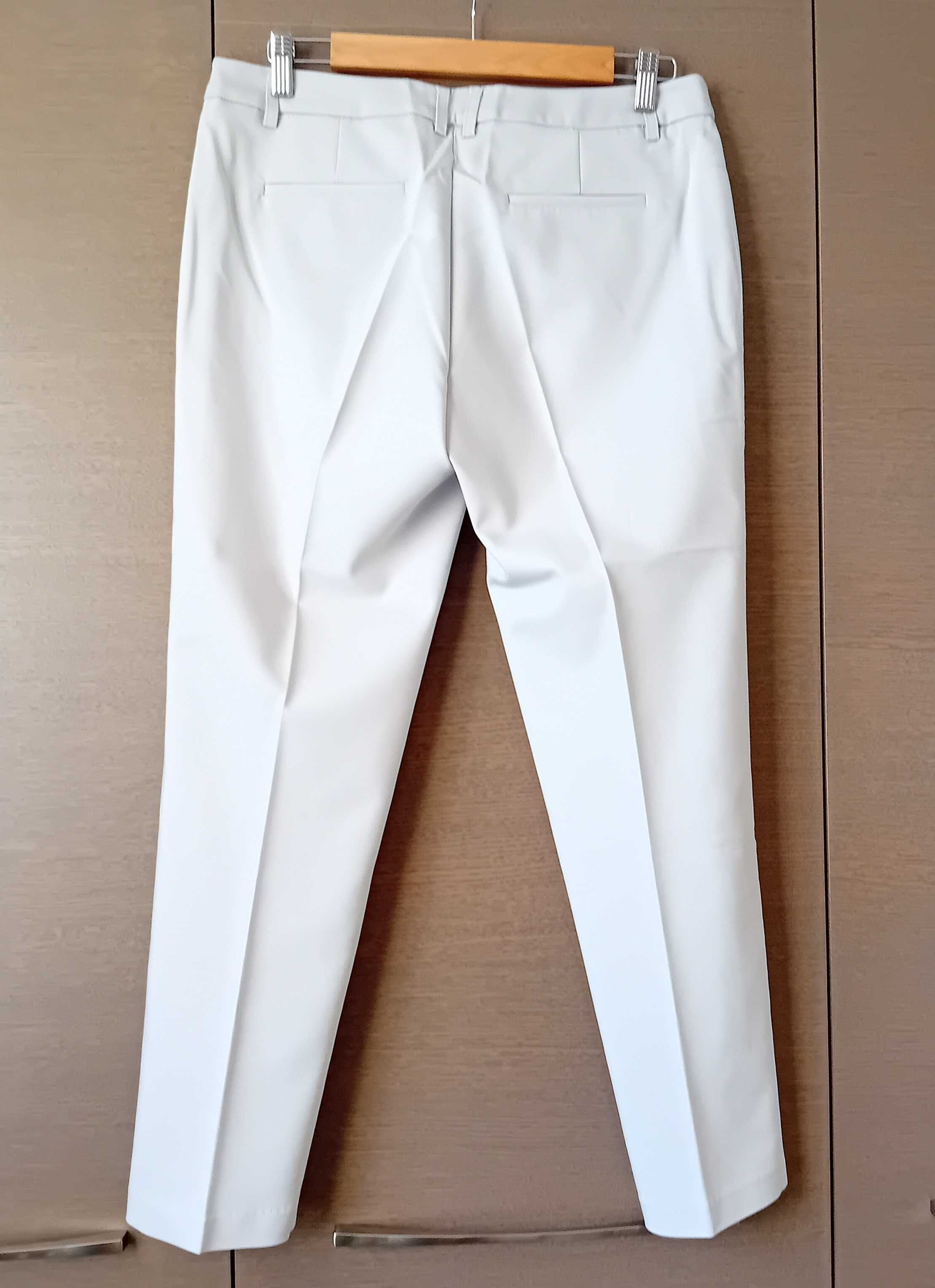 Eleganckie Spodnie Cygaretki z bawełną Orsay Nowe