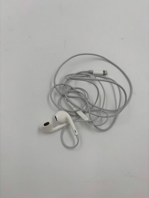 outlet słuchawki przewodowe apple earpods lightning długość