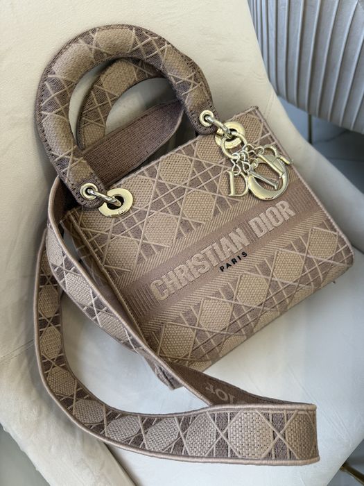 Torebka na ramię z paskiem christian dior