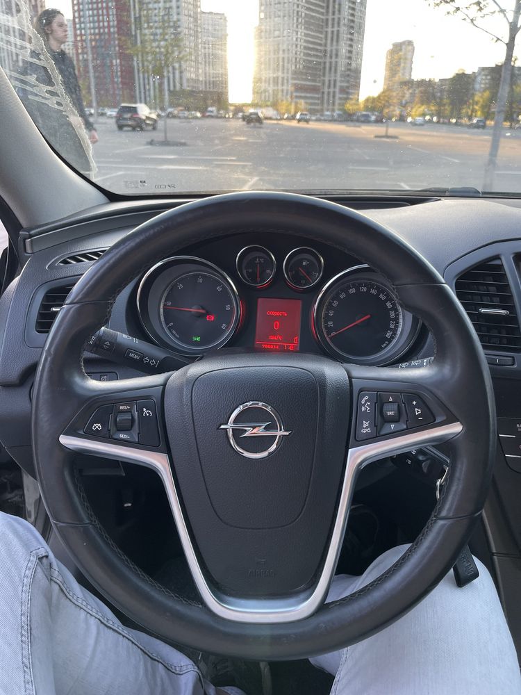 Продам Opel Insignia 2.0 cdti