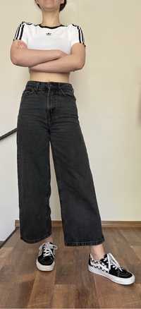 Широкі укорочені джинси р. 34