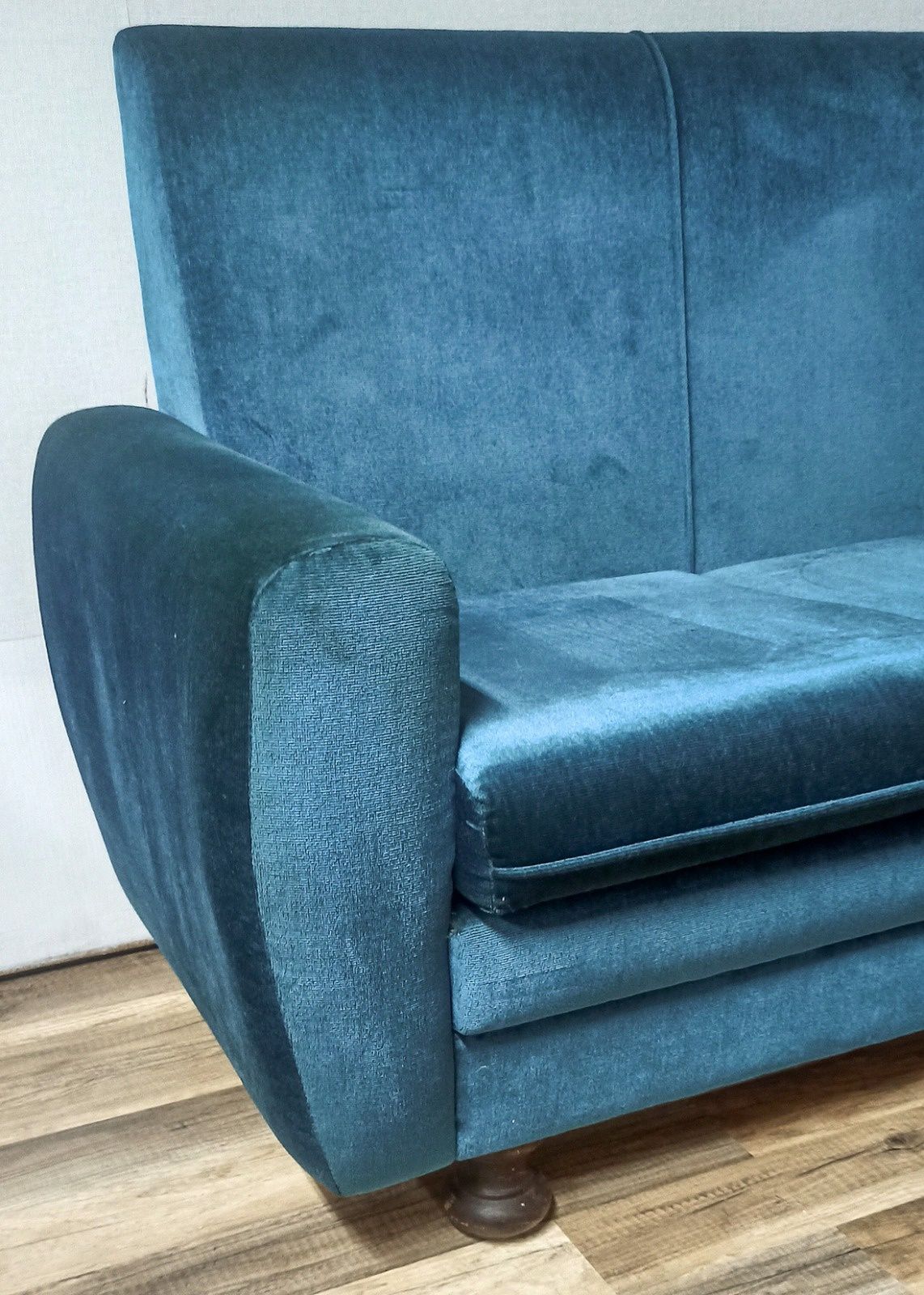 Sofá vintage veludo azul