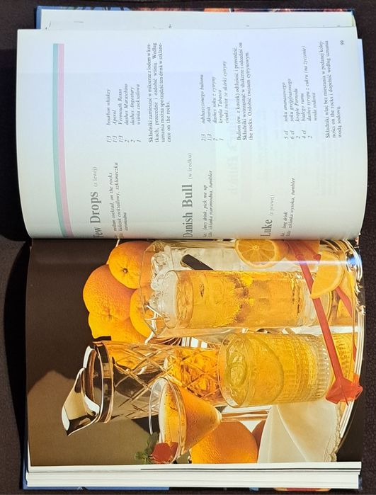 Cocktaile drinki i longdrinki. G. Marcialis.