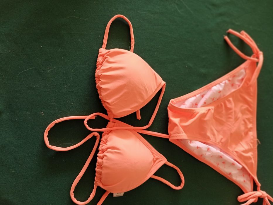 Biquinis  como novos