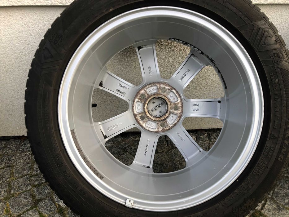 Oryginalny komplet kół do Volvo Rozmiar 225/50/17 OKAZJA