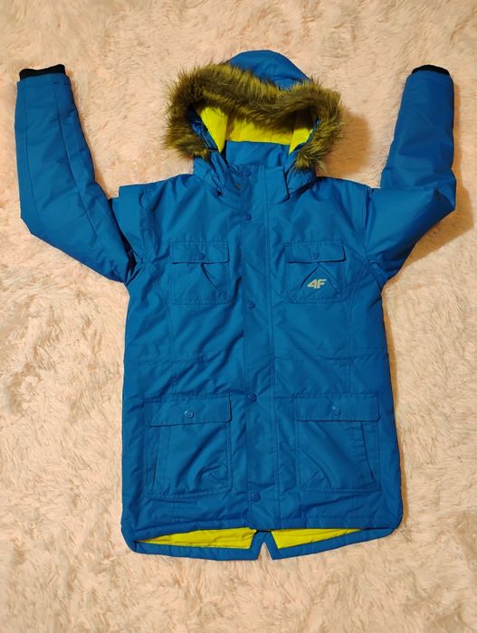 Kurtka zimowa 4F parka rozmiar 152 2 idealnym stanie