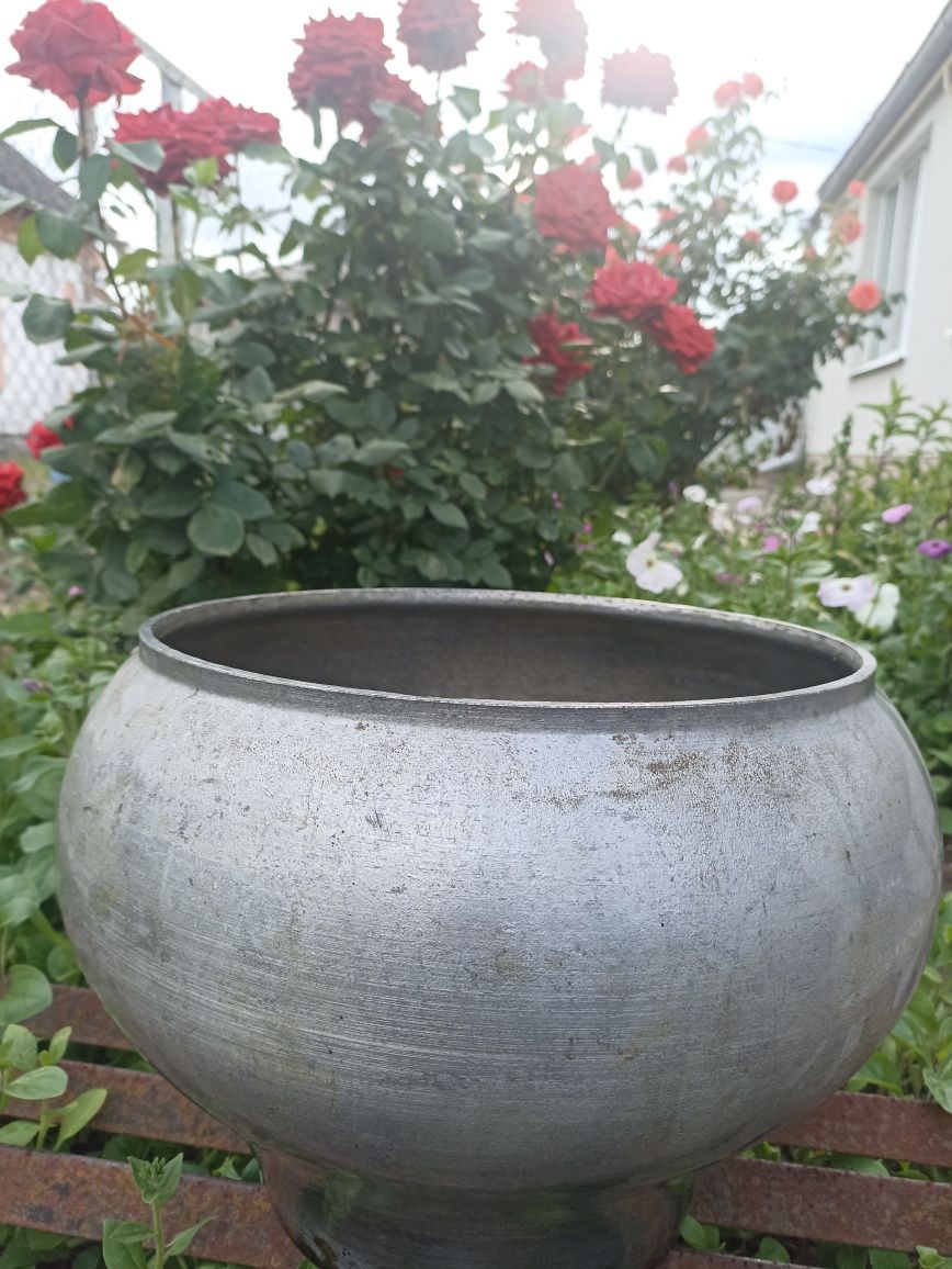 Продам НОВИЙ чугунний казан